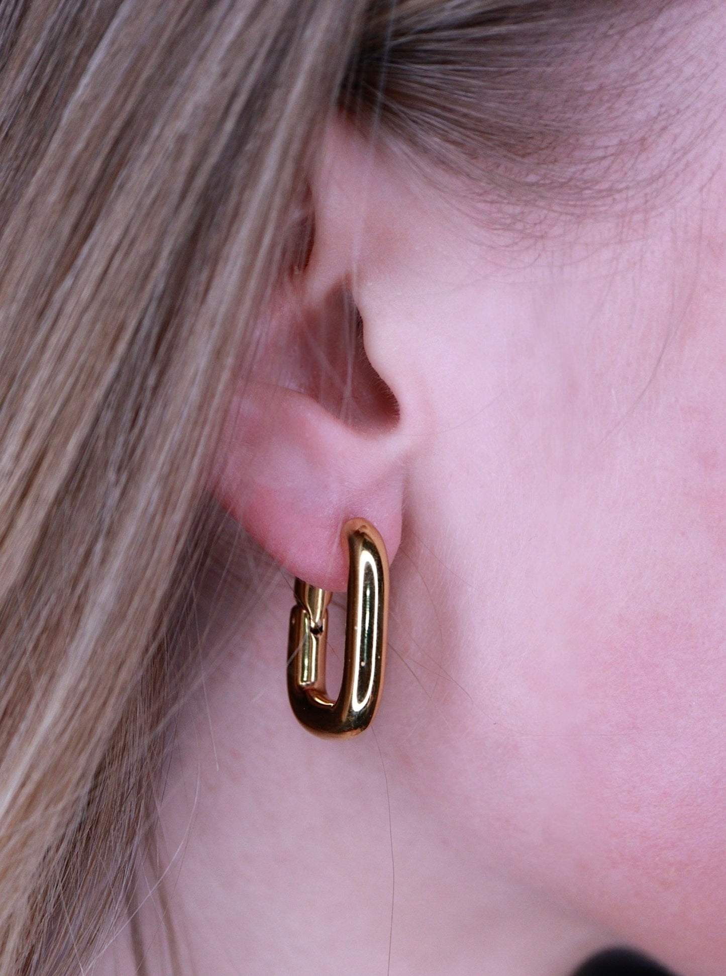 Graphica Øredobb Square Hoop Firkantet Gull